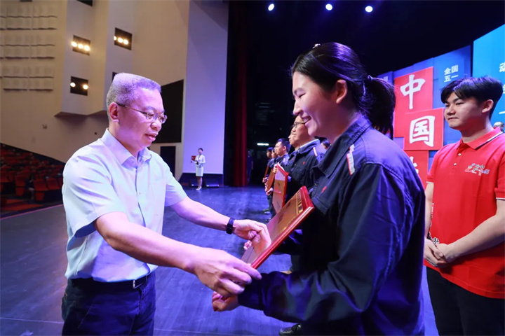 1785203237469589505.jpg 1785203237469589505.jpg